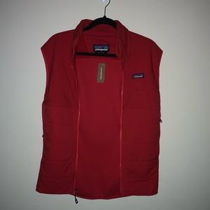 Men’s Medium Red Patagonia Vest. New with tag!!!